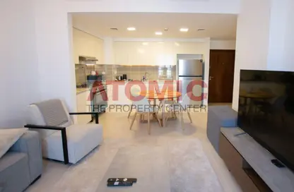 شقة - 2 غرف نوم - 2 حمامات للايجار في 4A شقق زهرة النسيم - زهرة بريز أبارتمنتس 4 - شقق زهرة النسيم - تاون سكوير - دبي