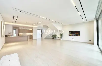 Townhouse - 4 Bedrooms - 5 Bathrooms for rent in Le Parc Homes II - Jumeirah Village Circle - Dubai