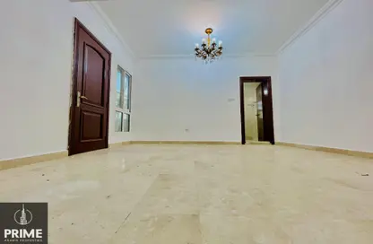 Apartment - Studio - 1 Bathroom for rent in Al Karamah - Abu Dhabi