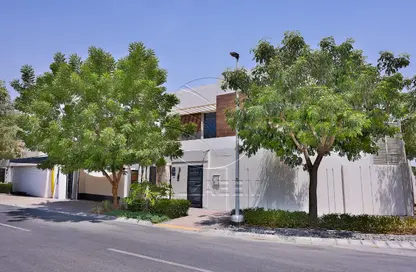 Villa - 5 Bedrooms - 6 Bathrooms for rent in West Yas - Yas Island - Abu Dhabi