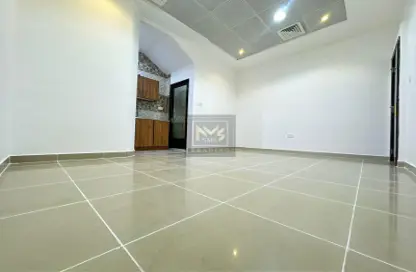 Apartment - 1 Bathroom for rent in Al Muntazah - Abu Dhabi