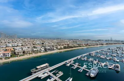 Apartment - 2 Bedrooms - 3 Bathrooms for sale in Marina Residences 4 - Marina Residences - Palm Jumeirah - Dubai