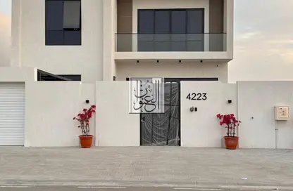 Villa - 5 Bedrooms - 7 Bathrooms for sale in Hoshi 1 - Hoshi - Al Badie - Sharjah