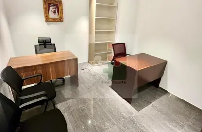مركز أعمال - استوديو - 5 حمامات للايجار في مبنى زلفى - منطقة القرهود - دبي