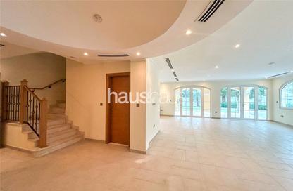 Villa - 5 Bedrooms - 5 Bathrooms for rent in Legacy - Jumeirah Park - Dubai