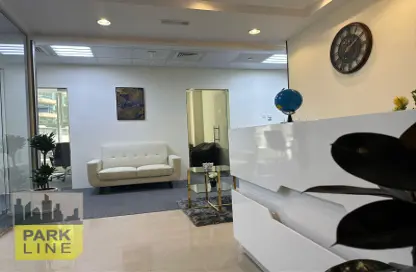 Living Room image for: Office Space - Studio - 3 Bathrooms for rent in Al Sawari Tower - Al Khalidiya - Abu Dhabi, Image 1