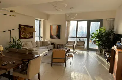Apartment - 1 Bedroom - 2 Bathrooms for rent in Bahwan Tower Downtown - Downtown Dubai - Dubai