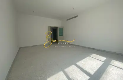 Empty Room image for: Apartment - 3 Bedrooms - 3 Bathrooms for rent in Emerald Tower - Khalifa Street - Abu Dhabi, Image 1