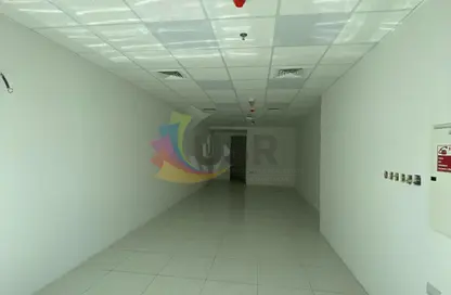 متجر - استوديو - 1 حمام للايجار في عود ميثاء - بر دبي - دبي