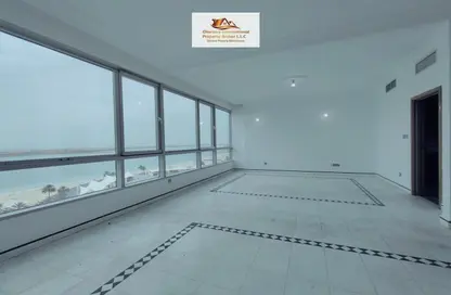 شقة - 4 غرف نوم - 5 حمامات للايجار في برج ال 3 أشرعة - شارع الكورنيش - أبوظبي