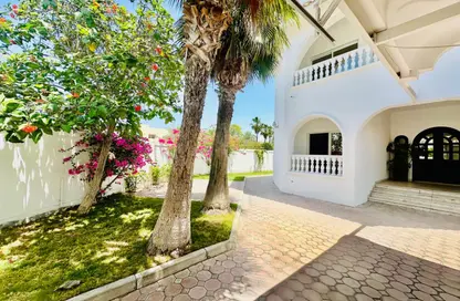 Villa - 4 Bedrooms - 5 Bathrooms for rent in Umm Suqeim 2 Villas - Umm Suqeim 2 - Umm Suqeim - Dubai