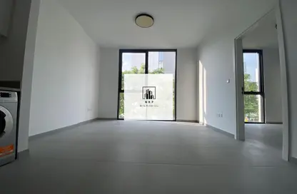 شقة - غرفة نوم - 2 حمامات للايجار في ذا لينك - إيست فييليدج - الجادة - الشارقة