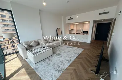 شقة - غرفة نوم - 2 حمامات للايجار في كاتش ريزيدينس لاي جي او - الضاحية 12 - قرية الجميرا سركل - دبي