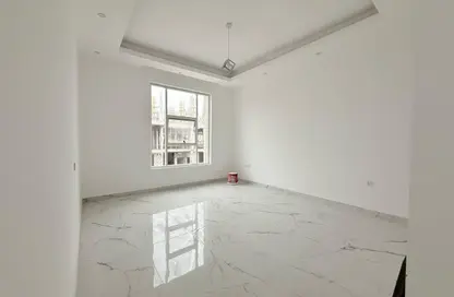 Villa - 5 Bedrooms - 7 Bathrooms for sale in Al Yasmeen 1 - Al Yasmeen - Ajman