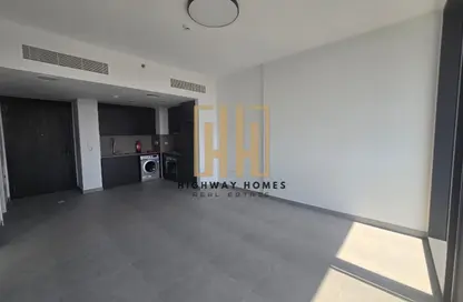 شقة - غرفة نوم - 2 حمامات للايجار في ذا غيت - الجادة - الشارقة