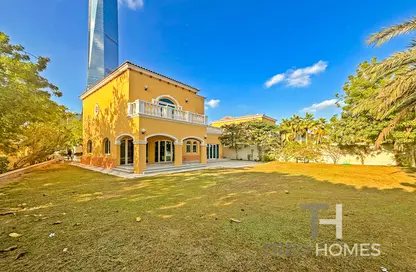 Villa - 5 Bedrooms - 6 Bathrooms for rent in Legacy - Jumeirah Park - Dubai