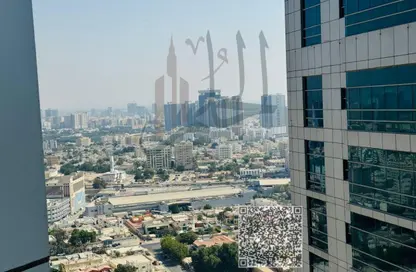 شقة - 2 غرف نوم - 3 حمامات للبيع في برج الكورنيش - طريق كورنيش عجمان - عجمان شقة - 2 غرف نوم - 3 حمامات للبيع في برج الكورنيش - طريق كورنيش عجمان - عجمان