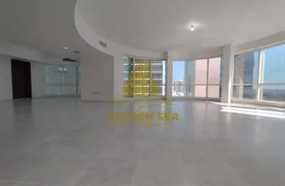 Empty Room image for: Apartment - 3 Bedrooms - 5 Bathrooms for rent in City Center Building - Hamdan Street - Abu Dhabi, Image 1