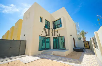 Townhouse - 3 Bedrooms - 4 Bathrooms for sale in Sharjah Sustainable City - Sharjah