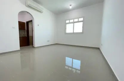 شقة - 1 حمام للايجار في مركز محمد بن زايد - مدينة محمد بن زايد - أبوظبي