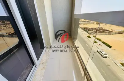 شقة - غرفة نوم - 2 حمامات للايجار في ليوان - دبي لاند - دبي