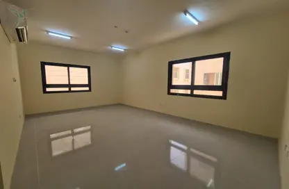شقة - 2 غرف نوم - 3 حمامات للايجار في حي المربع - المقاطعة المركزية - العين