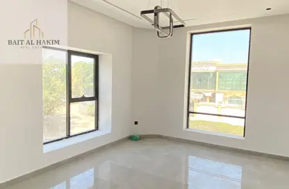Villa - 5 Bedrooms - 6 Bathrooms for rent in Al Mowaihat 2 - Al Mowaihat - Ajman