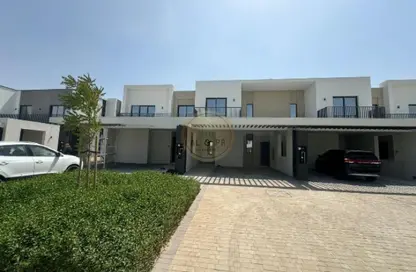 Townhouse - 3 Bedrooms - 4 Bathrooms for sale in Greenview - EMAAR South - Dubai South (Dubai World Central) - Dubai