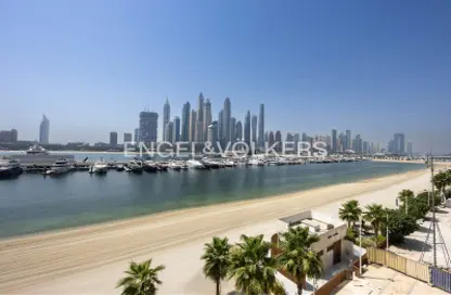 Apartment - 2 Bedrooms - 2 Bathrooms for sale in Palace Beach Residence Podium - EMAAR Beachfront - Dubai Harbour - Dubai