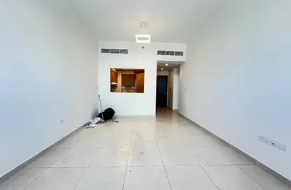 شقة - 2 غرف نوم - 3 حمامات للايجار في يلو 1 - النهدة 2 - النهدة - دبي - دبي