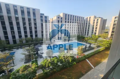 شقة - غرفة نوم - 2 حمامات للايجار في الطراز - حي نسيج - الجادة - الشارقة