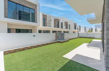 فيلا - 5 غرف نوم - 7 حمامات للايجار في ترامب استايت - داماك هيلز - دبي