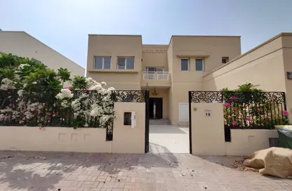 Villa - 5 Bedrooms - 5 Bathrooms for rent in Meadows 2 - Meadows - Dubai