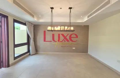 فيلا - 3 غرف نوم - 4 حمامات للايجار في فلل غرناطة - غرناطة - ميناء العرب - راس الخيمة - رأس الخيمة
