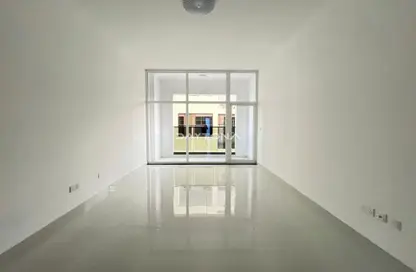 شقة - 1 حمام للايجار في ام ايه كي - 2 وادي الصفا - دبي