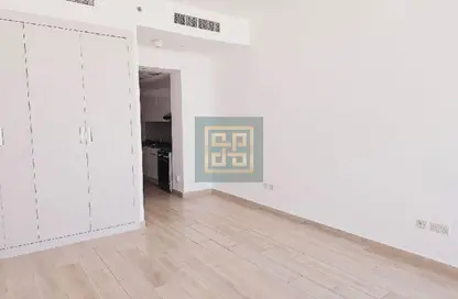 شقة - 1 حمام للايجار في بلوم تاورز بي - ابراج بلووم - قرية الجميرا سركل - دبي