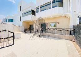Half Floor - 4 bathrooms for rent in Al Khabisi - Al Ain