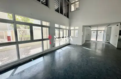 مكتب - استوديو للايجار في قرية الفرسان - مدينة خليفة - أبوظبي