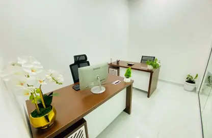 Office Space - Studio - 1 Bathroom for rent in Red Avenue - Al Garhoud - Dubai