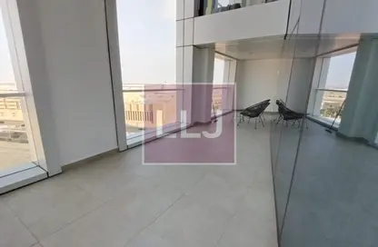 Terrace image for: Apartment - 1 Bedroom - 2 Bathrooms for rent in Y Tower Reem - Tamouh - Al Reem Island - Abu Dhabi, Image 1