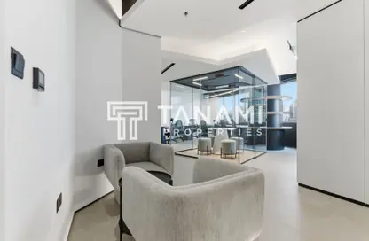 مكتب - استوديو - 1 حمام للايجار في برج الأعمال - الخليج التجاري - دبي