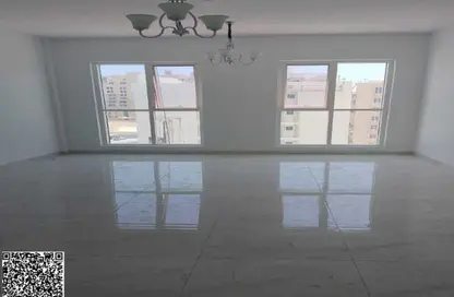 شقة - 2 غرف نوم - 3 حمامات للايجار في مساكن كورنيش عجمان - طريق كورنيش عجمان - عجمان