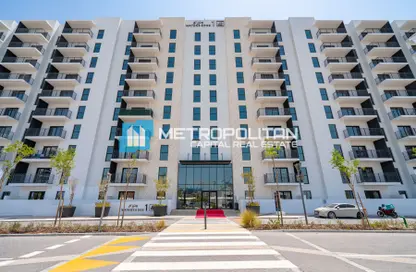 Apartment - 2 Bedrooms - 3 Bathrooms for rent in Waters Edge - Yas Island - Abu Dhabi