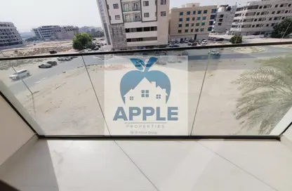 شقة - 2 غرف نوم - 3 حمامات للايجار في الجادة - الشارقة