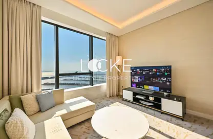 Apartment - 1 Bedroom - 2 Bathrooms for sale in The Palm Tower - Palm Jumeirah - Dubai