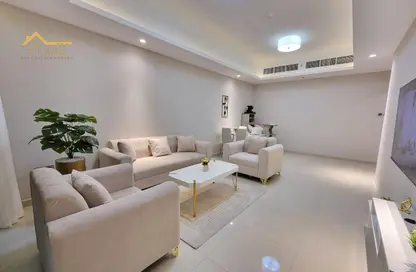 Apartment - 2 Bedrooms - 3 Bathrooms for rent in Gulfa Towers - Al Rashidiya 1 - Al Rashidiya - Ajman