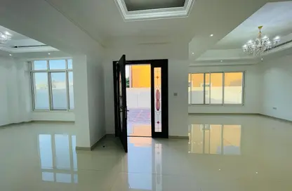Villa - 6 Bedrooms - 7 Bathrooms for rent in Khalifa City A Villas - Khalifa City A - Khalifa City - Abu Dhabi