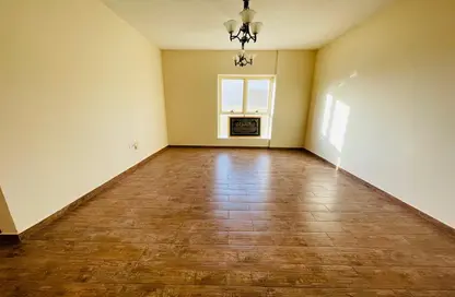 Apartment - 1 Bedroom - 2 Bathrooms for rent in Muwaileh 3 Building - Muwaileh - Sharjah