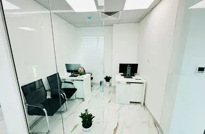 Office Space - Studio - 1 Bathroom for rent in Al Shindagah - Dubai