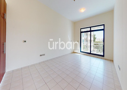 50% off commission | Balcony | Community views